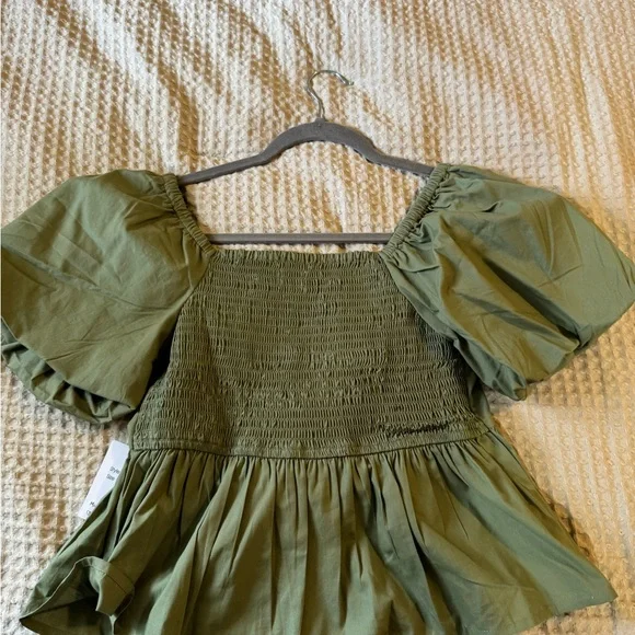 Olive Green Puff Sleeve Top - Picture 2 of 2